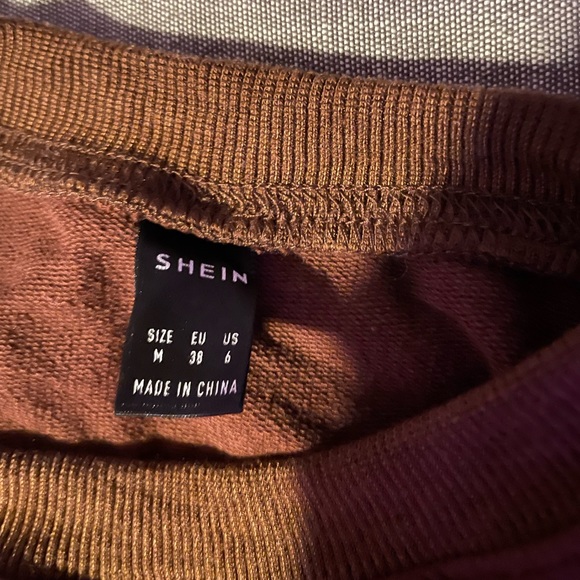 Cropped sweater - Picture 3 of 3